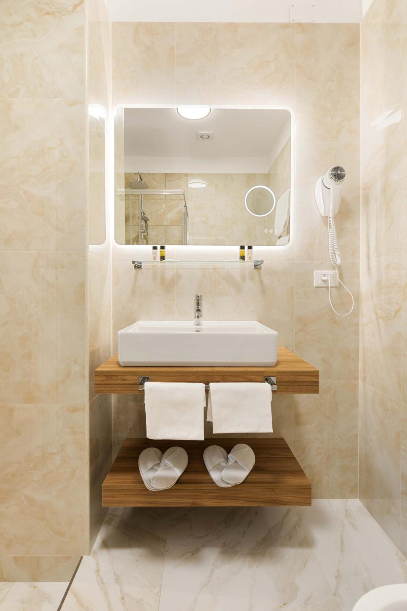 Albadea Deluxe Hotel Rome Luaran gambar